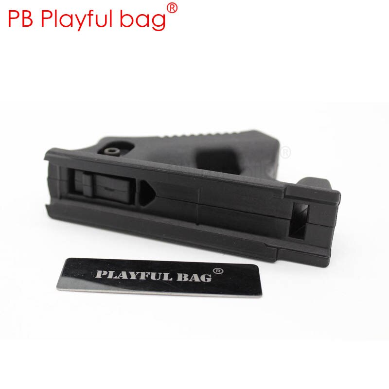 Novelty Adult Toy Gun Outdoor competitive CS tactics hobby accessory M4 nylon underarm grip triangle grip 20mm gel ball gun LD33